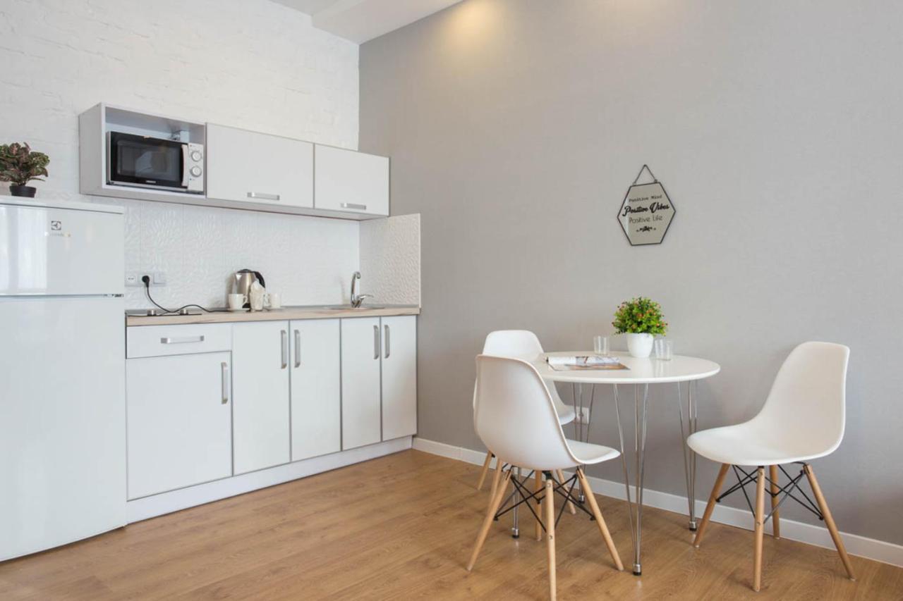 Lux Studio Near Metro Yaroslava Mudroho, Universytet - Chernyshevska Str 95-4 Kharkov Ngoại thất bức ảnh
